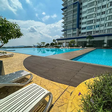 Palmyra Stylish New Condo Kajang Exterior photo