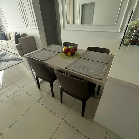 Palmyra Stylish New Condo Kajang Exterior photo